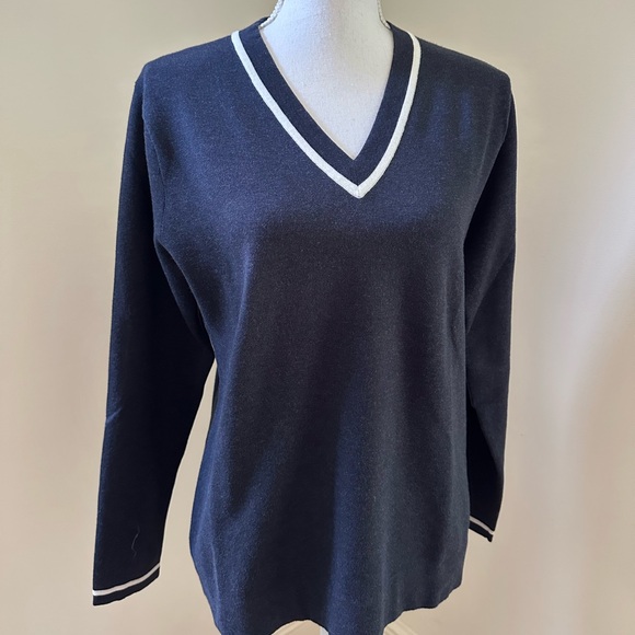 Peter Millar Navy Cotton V-Neck Sweater size Medium - Picture 1 of 8